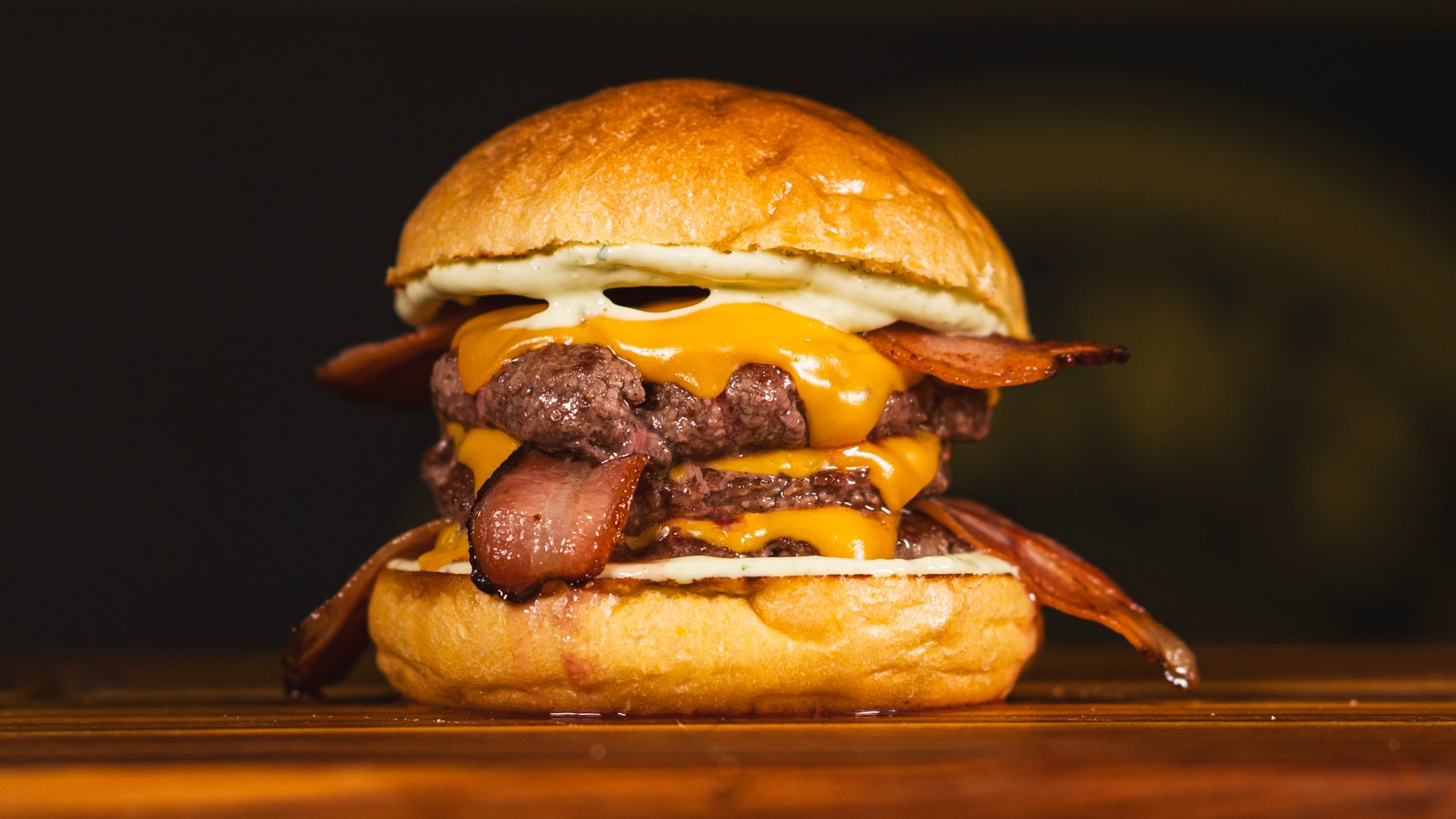Triplo Burger Bacon - hamburguer Dan's Piracicaba